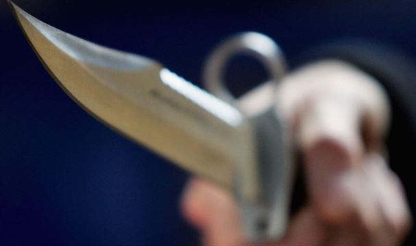 કિશોર માતાને પણ ધમકી આપી