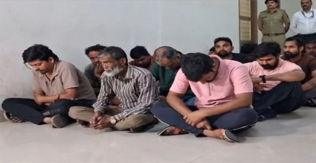 સુરતમાં 'ગોગો પેપર' વિરુદ્ધ પોલીસની મોટી કાર્યવાહી