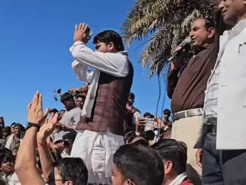 ચૈતર વસાવા પાડલીયા ગામની મુલાકાતે, હજારોની સંખ્યામાં આદિવાસી ઉમટી પડ્યા