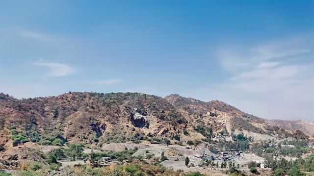 ખનન પ્રવૃત્તિઓને અલગ નિયંત્રણો લાદીને નિયંત્રિત કરવામાં આવશે