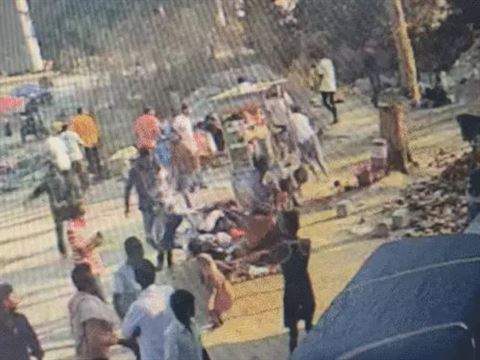 આખો વિસ્તારમાં પોલીસ તૈનાત